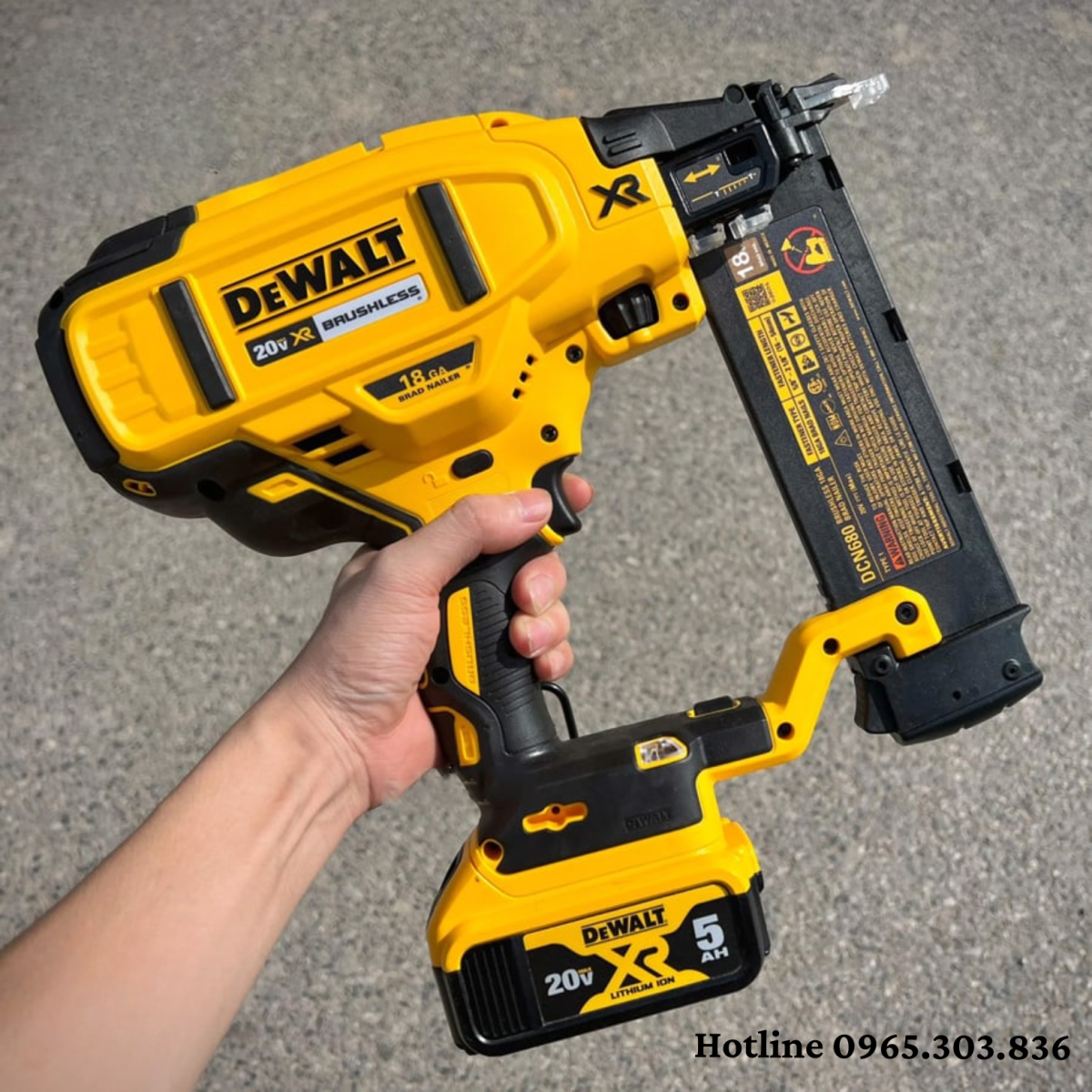 Súng bắn đinh – DeWalt